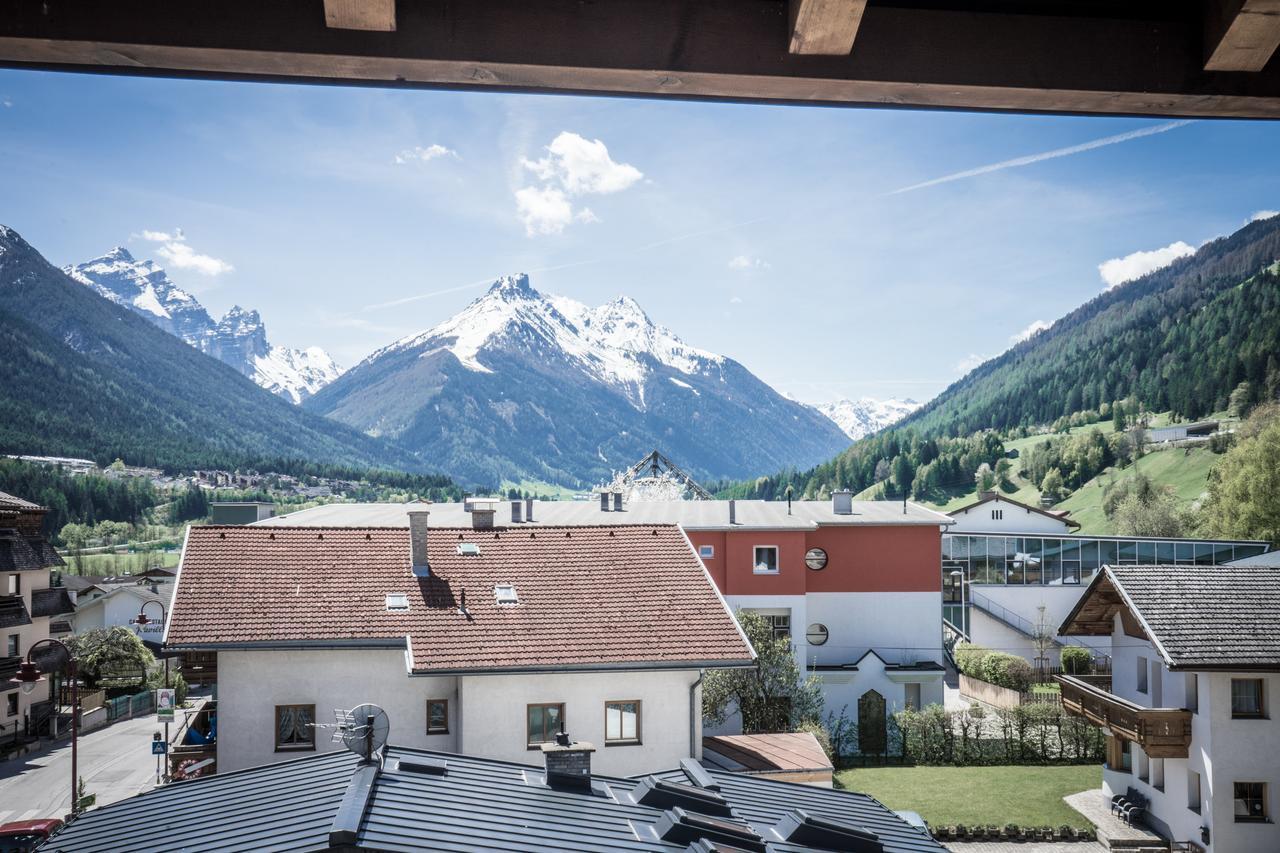 Haus Bacher Fulpmes Exterior foto