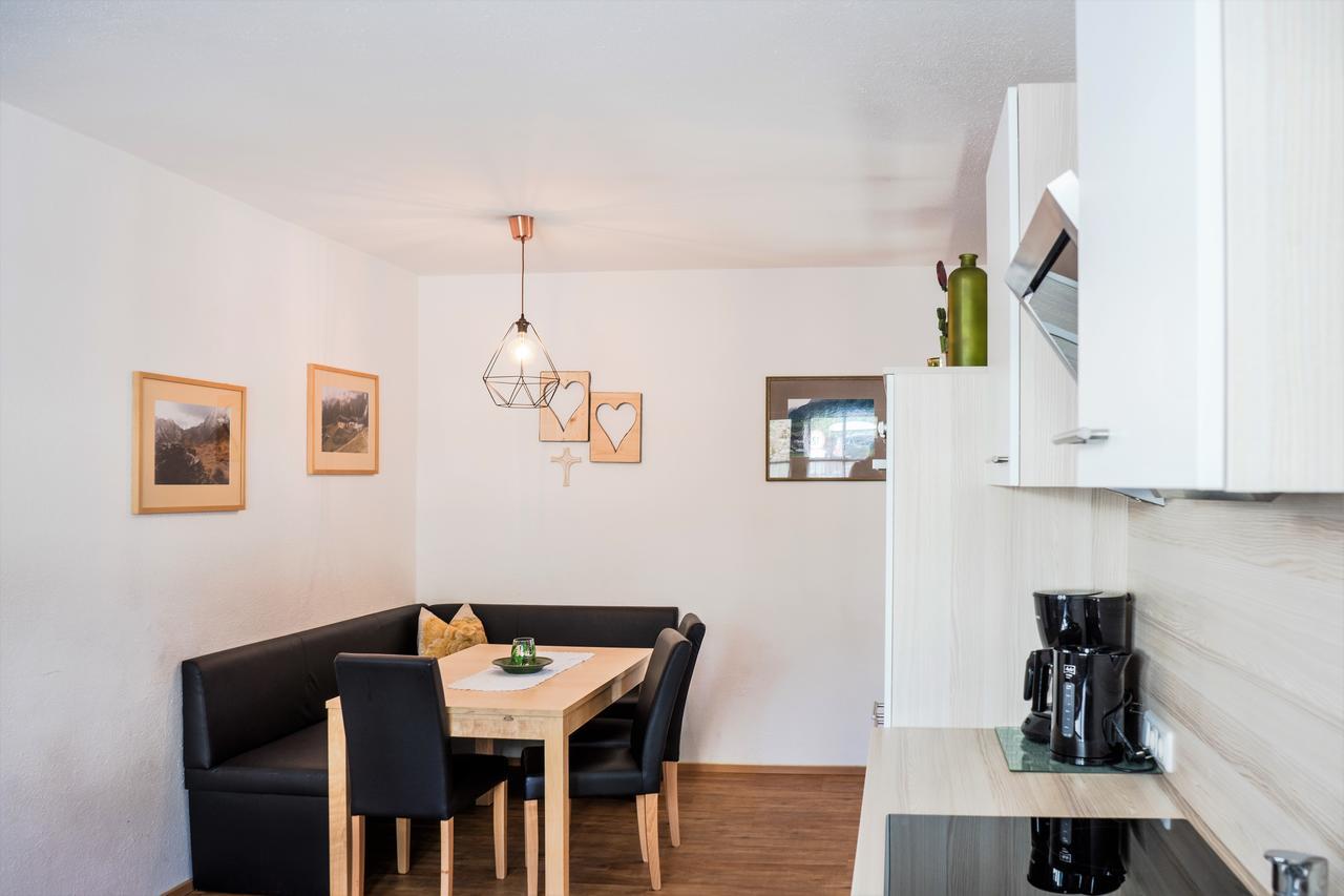 Haus Bacher Fulpmes Exterior foto